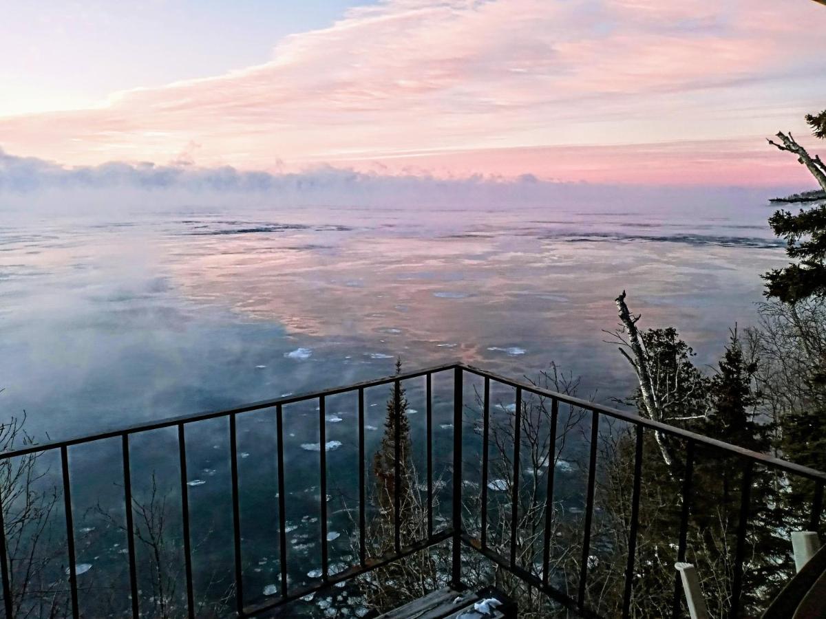 Cliff Dweller On Lake Superior Tofte ภายนอก รูปภาพ